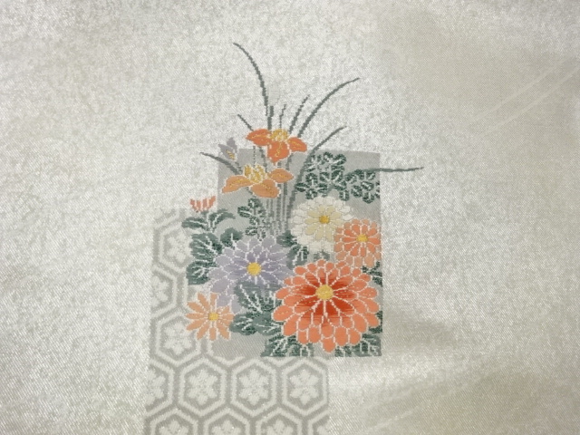  引箔流水に色紙・古典柄・花葉模様織出し名古屋帯